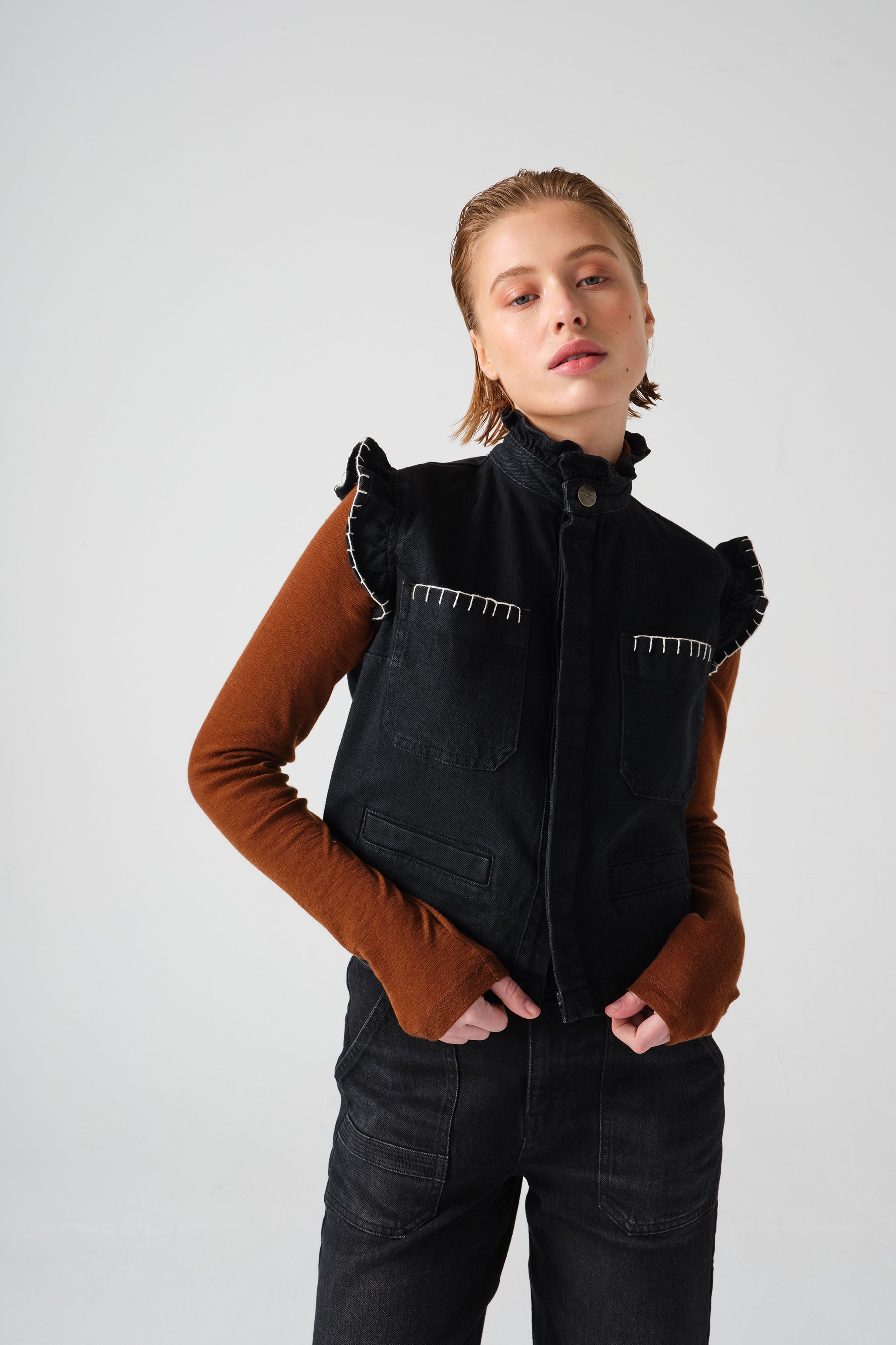 Pablo Waistcoat in Vintage Black - seventy + mochi