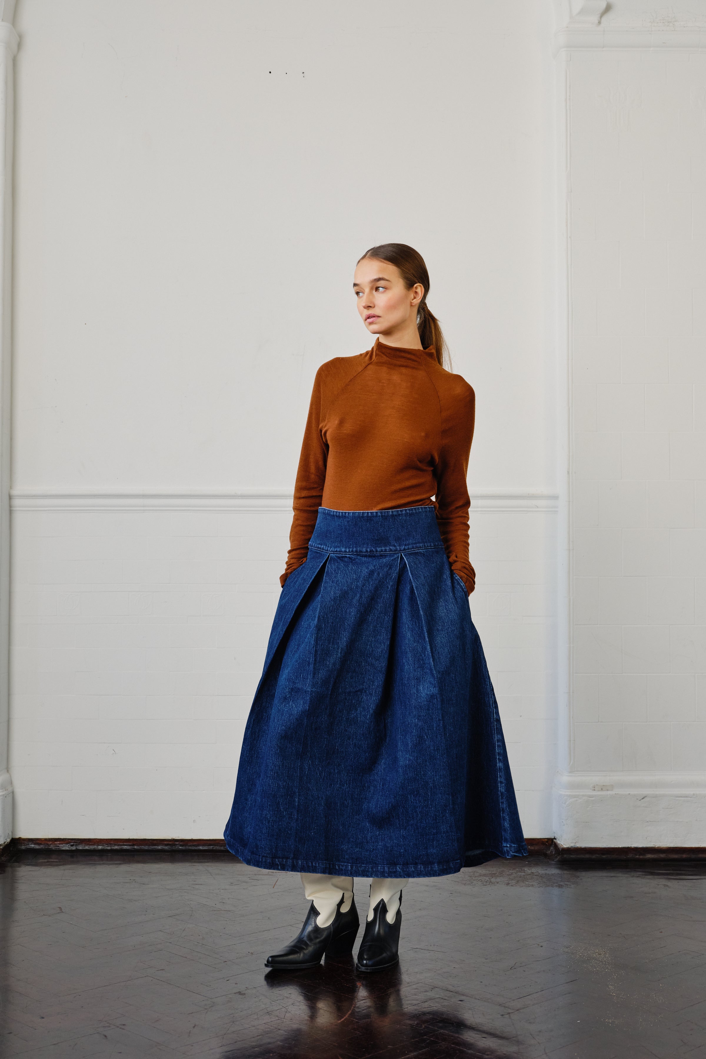 Maddie Skirt in Dark Americana - seventy + mochi