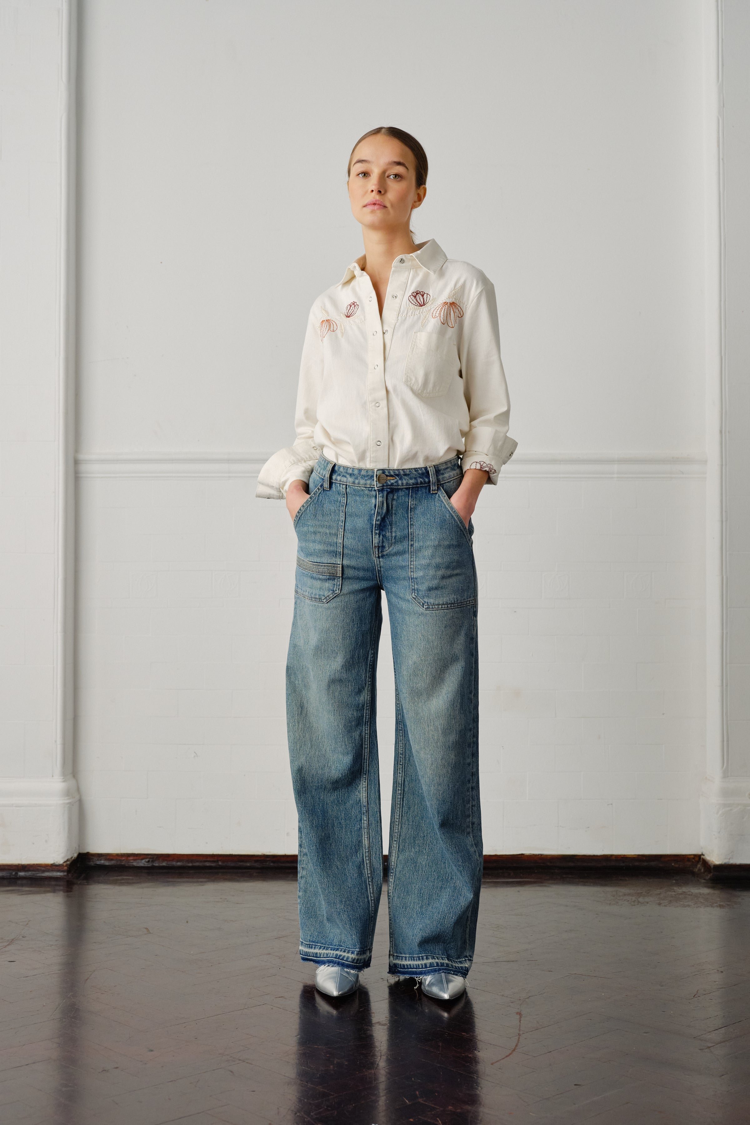 Flor Ray Shirt in Ecru - seventy + mochi