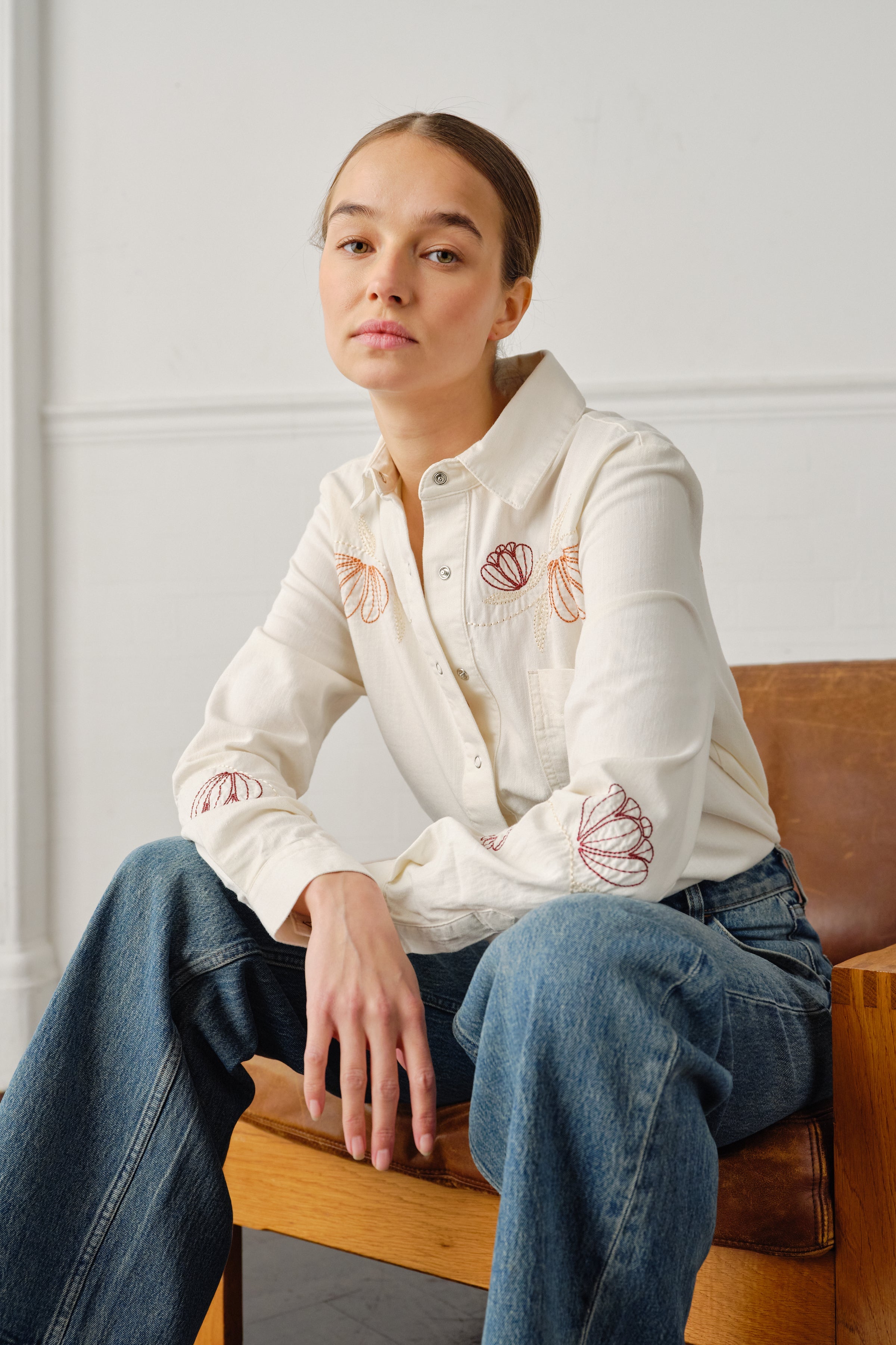 Flor Ray Shirt in Ecru - seventy + mochi