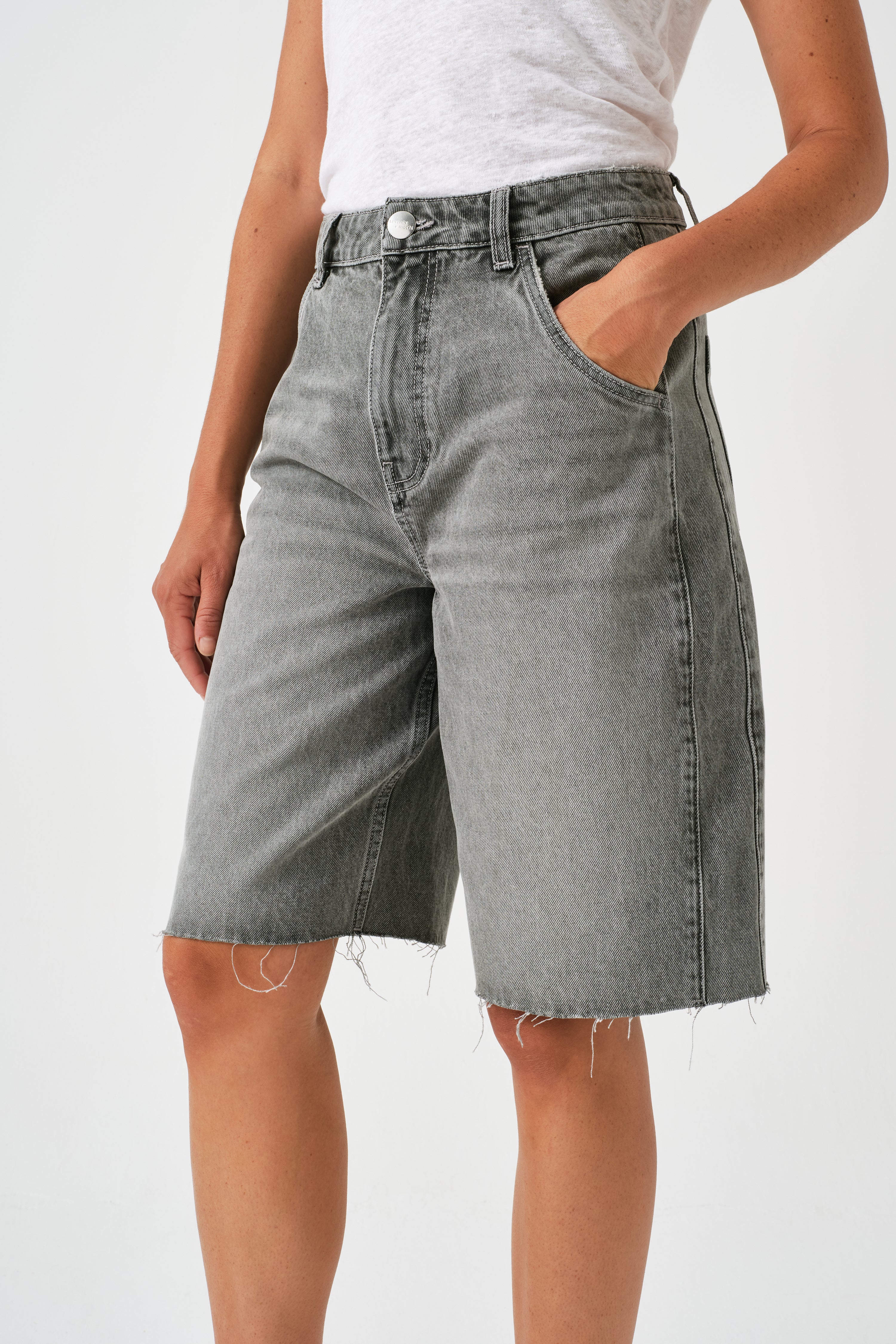 Bo Short in Steel