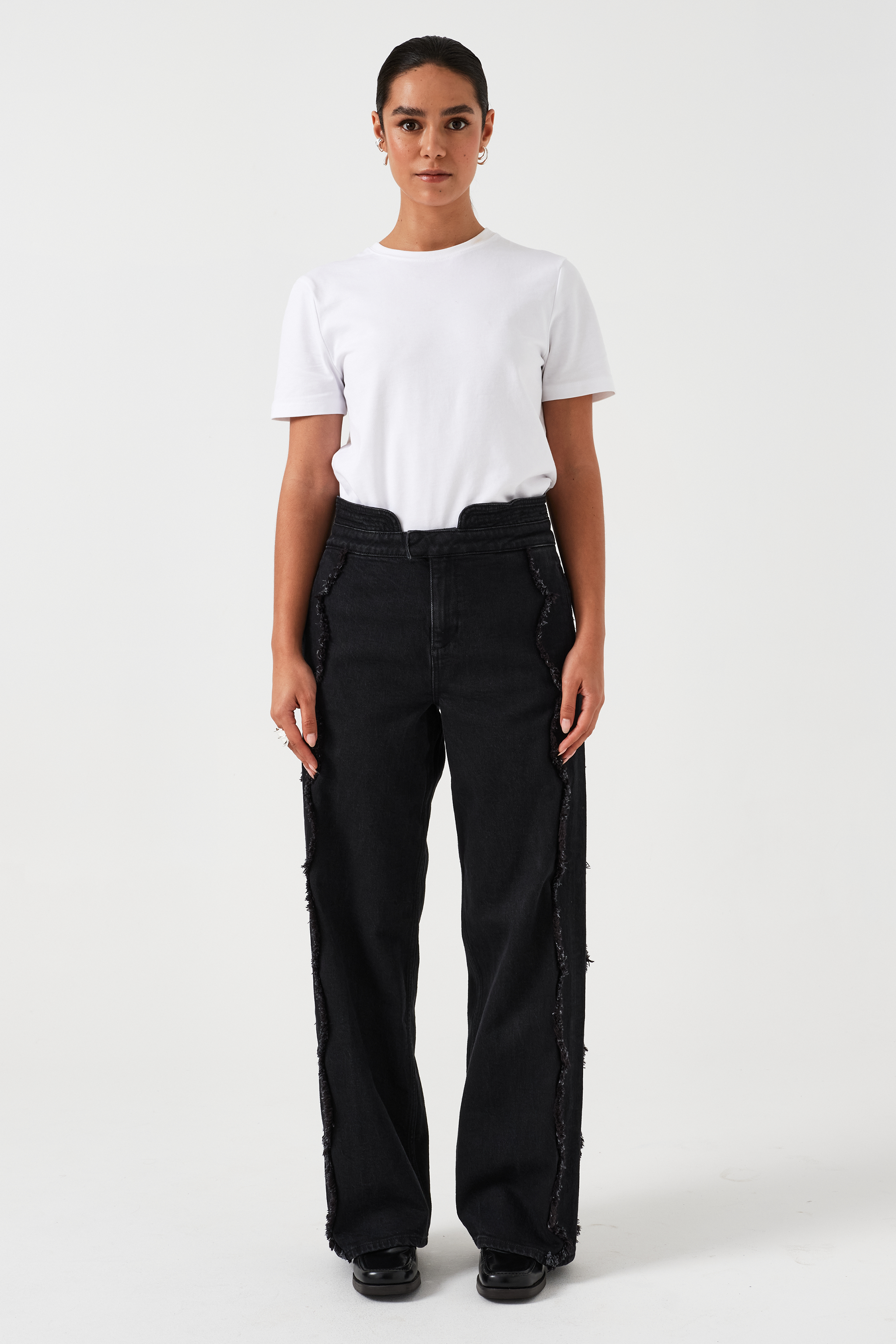 Ari Jean in Washed Black - seventy + mochi
