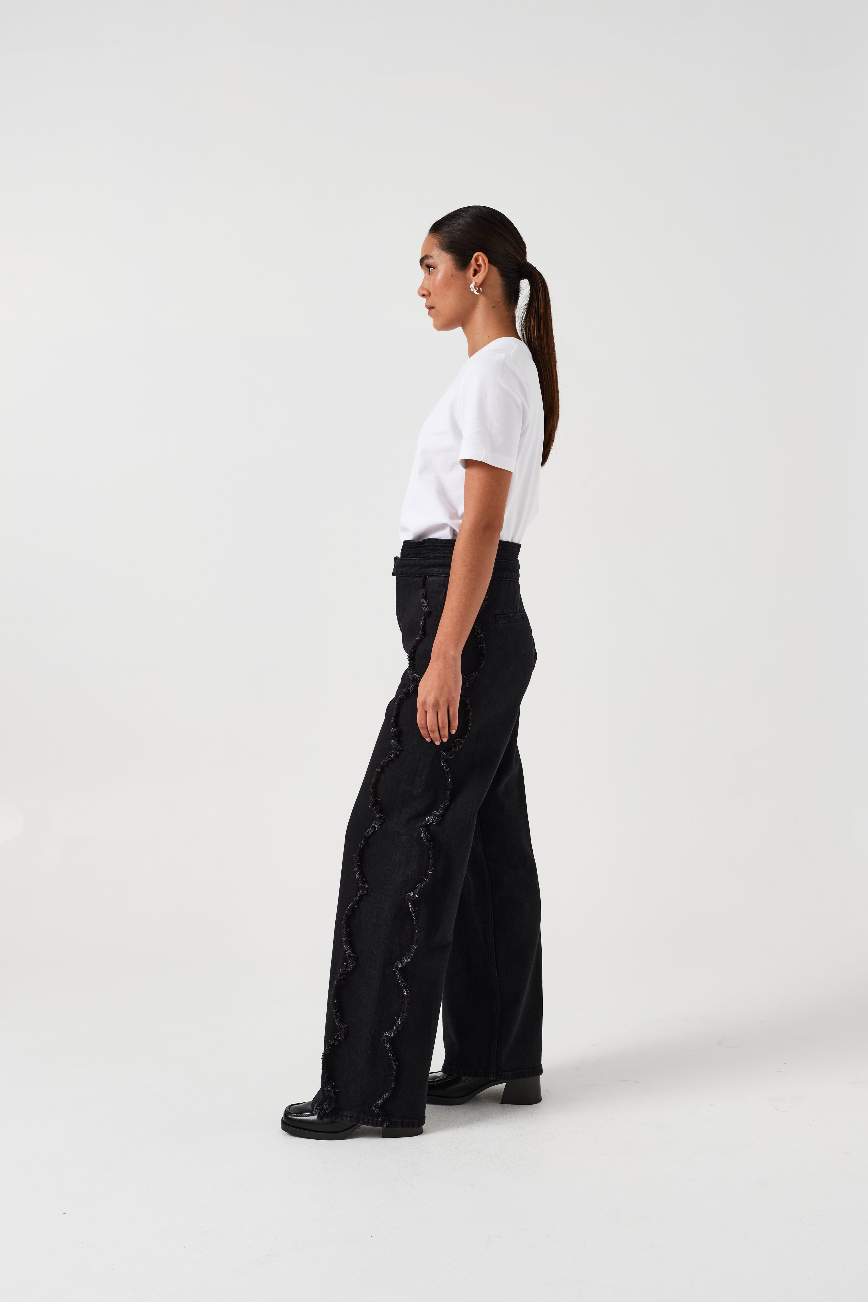 Ari Jean in Washed Black - seventy + mochi