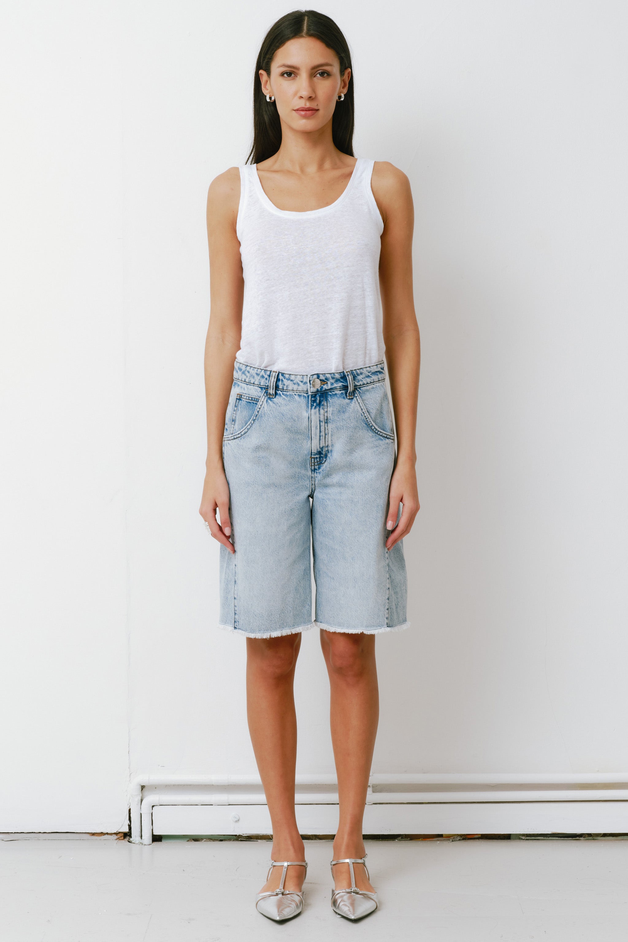 Bo Twisted Denim Short in Austin - seventy + mochi