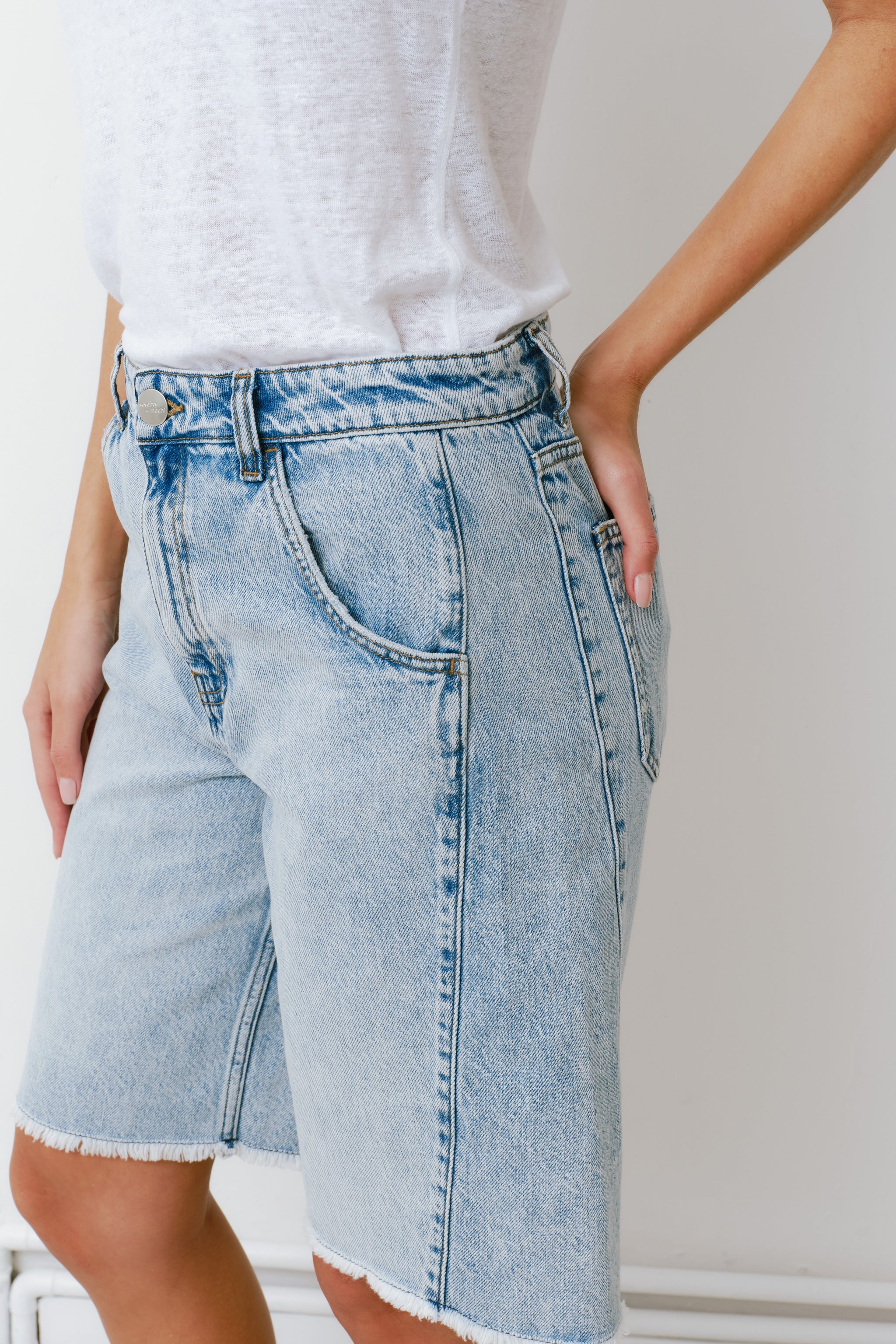 Bo Twisted Denim Short in Austin - seventy + mochi