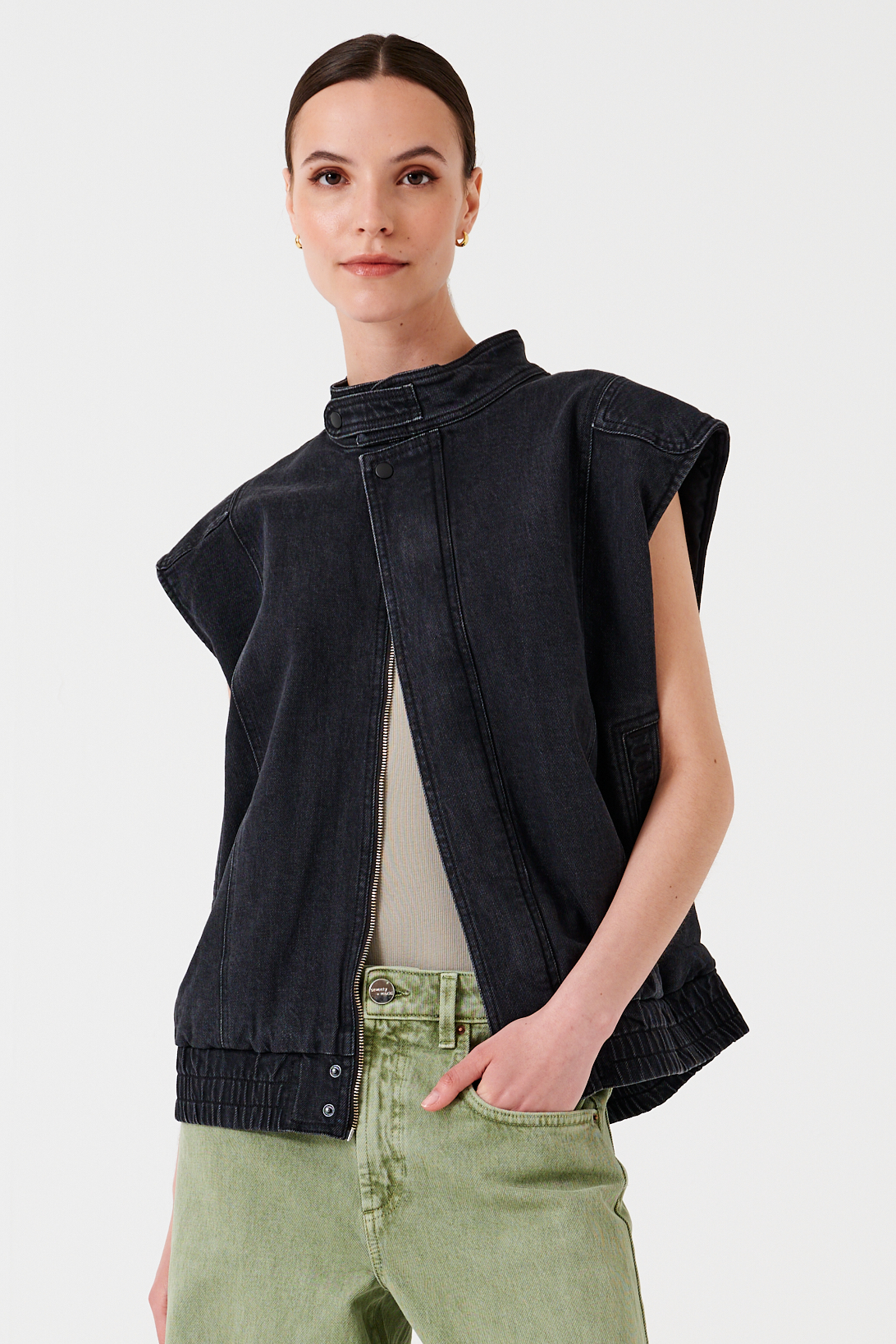Sleeveless Oversized Juno Jacket in Washed Black - seventy + mochi