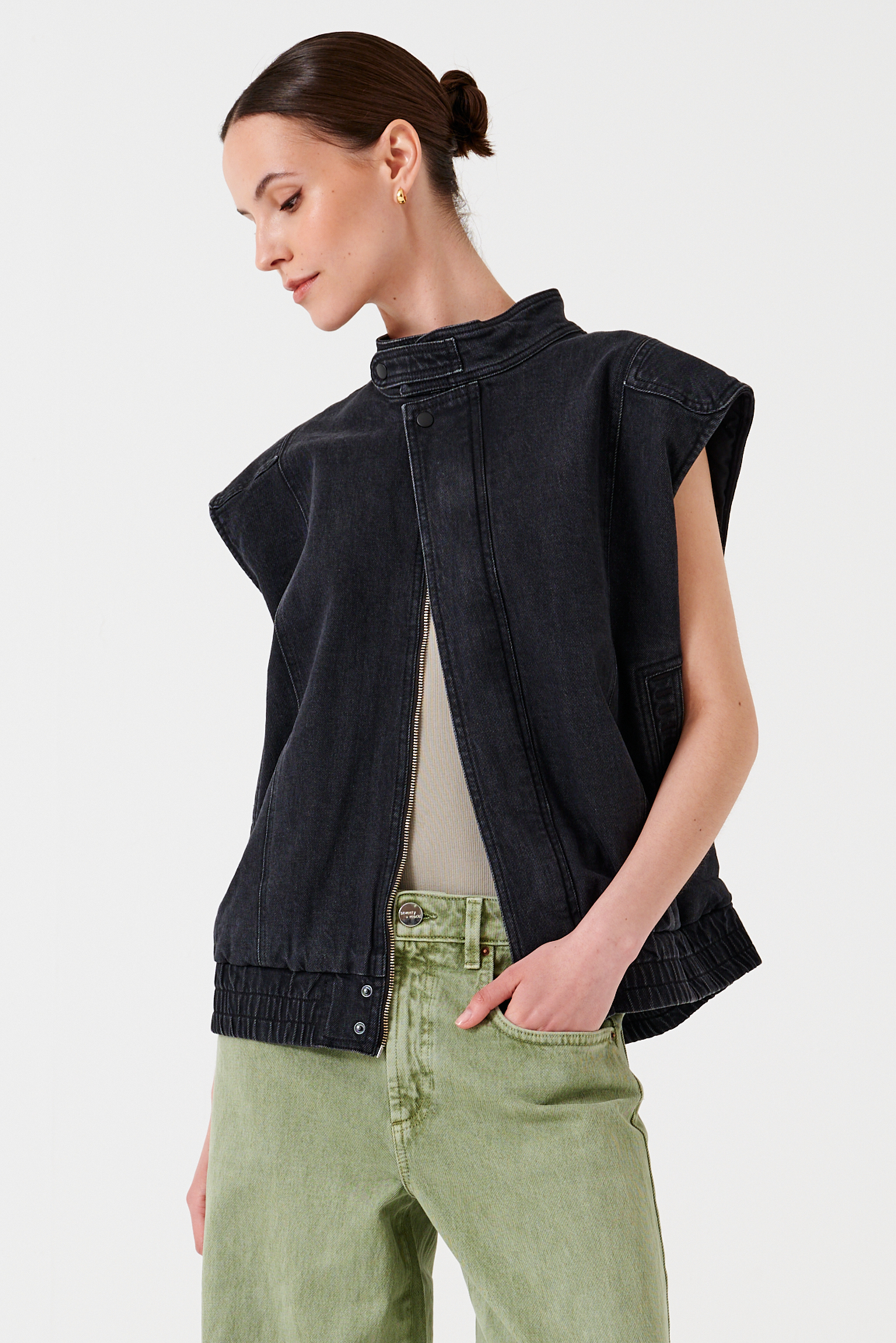 Sleeveless Oversized Juno Jacket in Washed Black - seventy + mochi