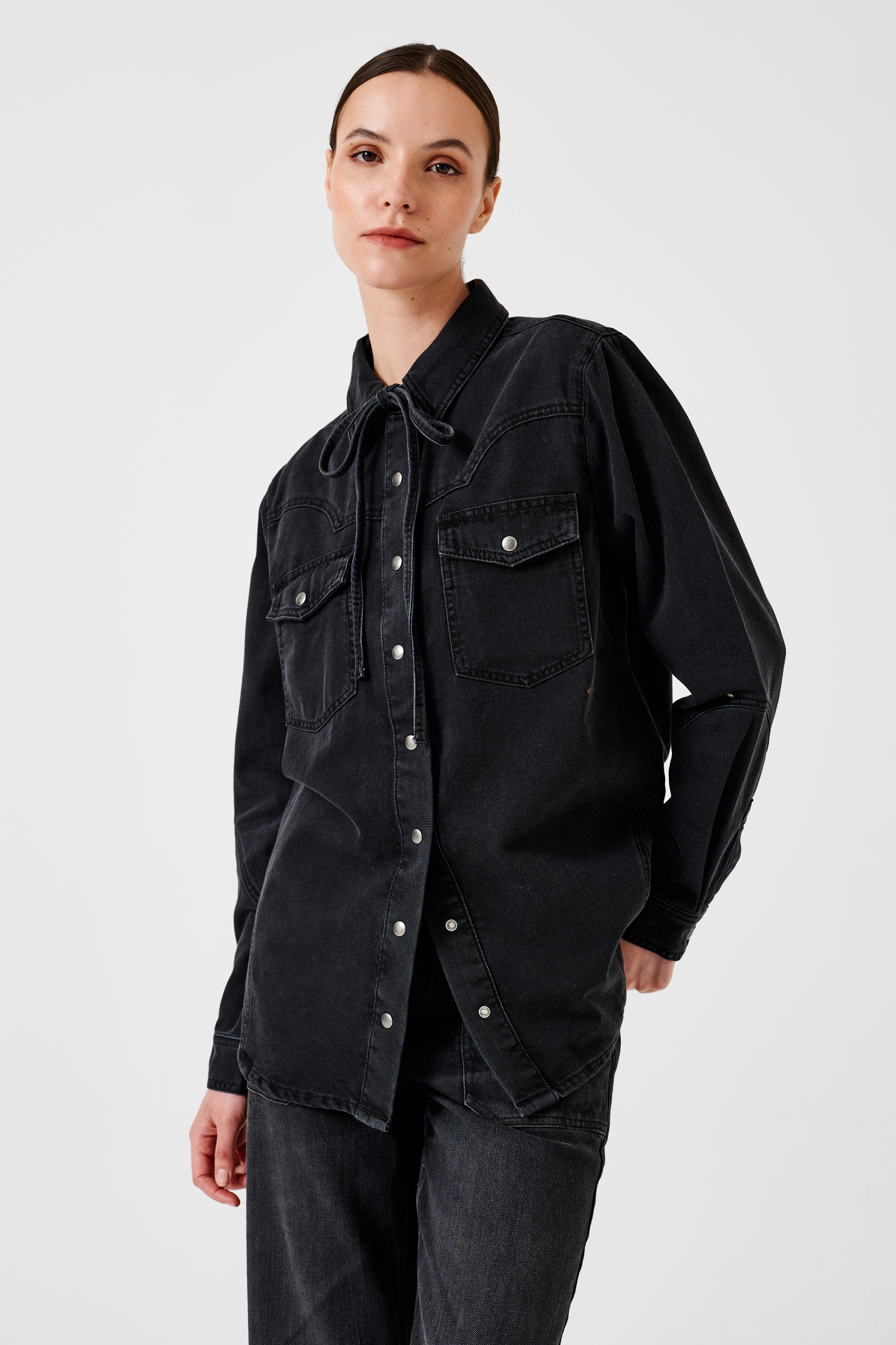 Mia Shirt in Vintage Black - seventy + mochi