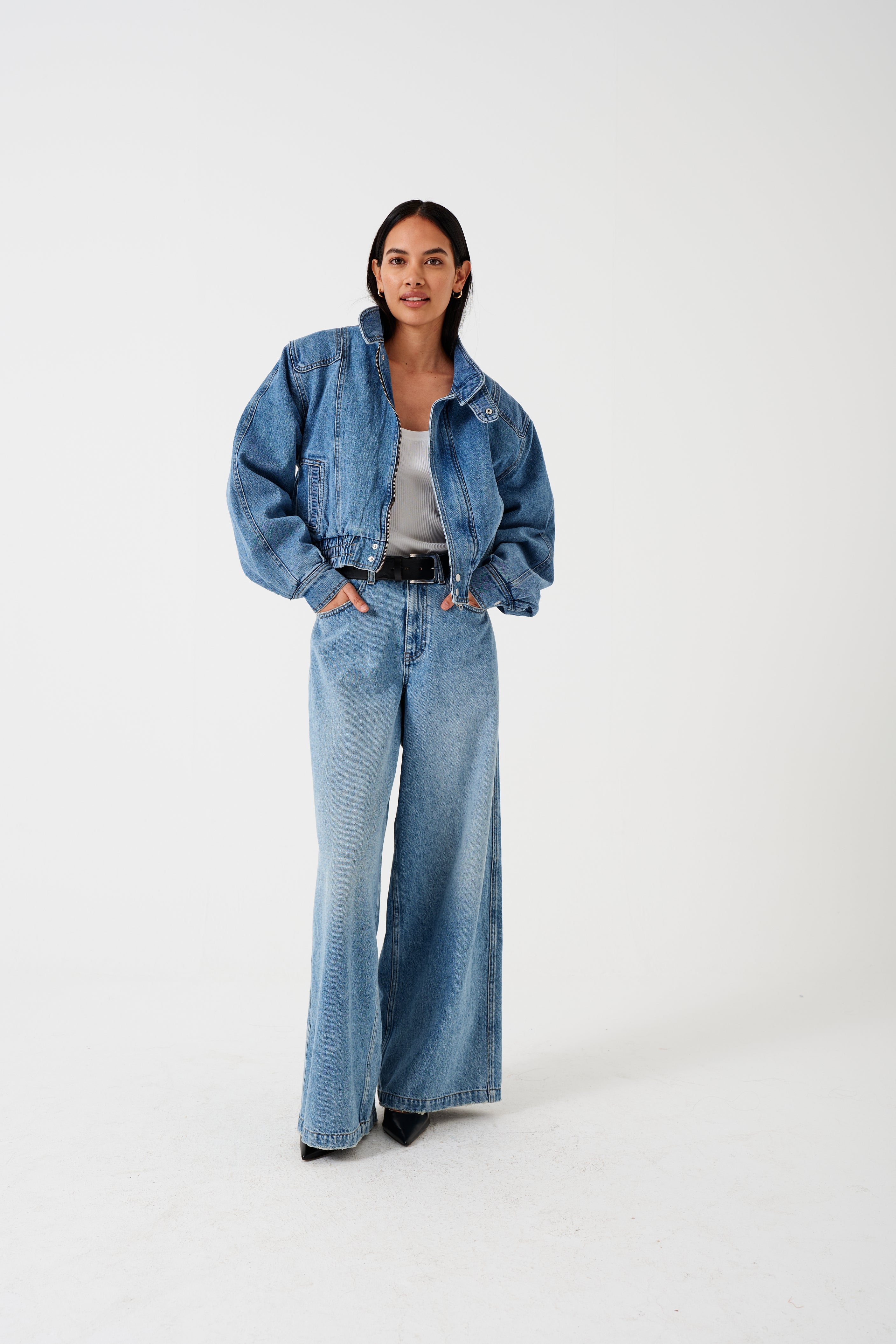 Bay Jean in Weekender - seventy + mochi