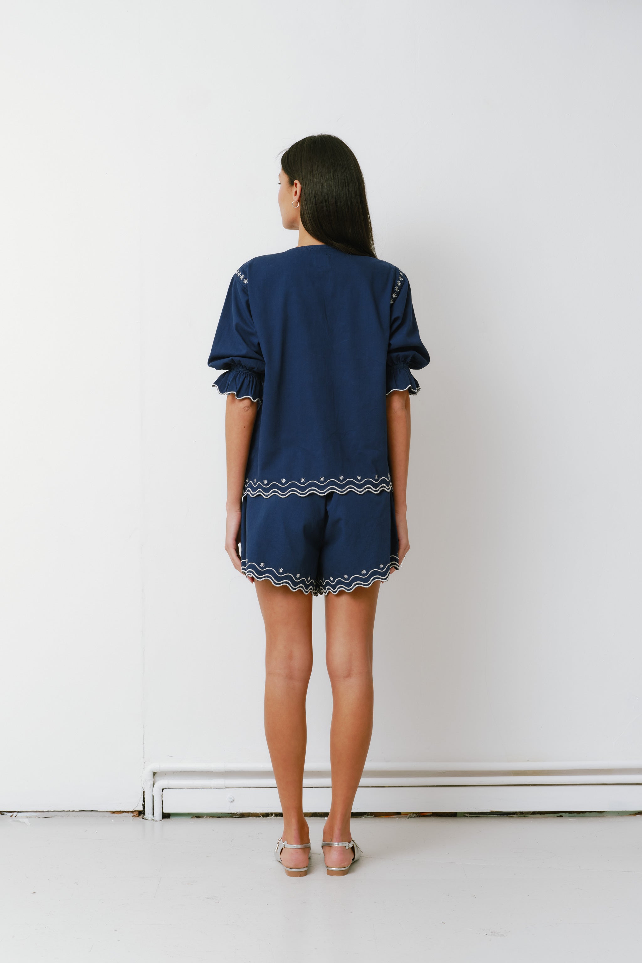 Nina Short in Twilight