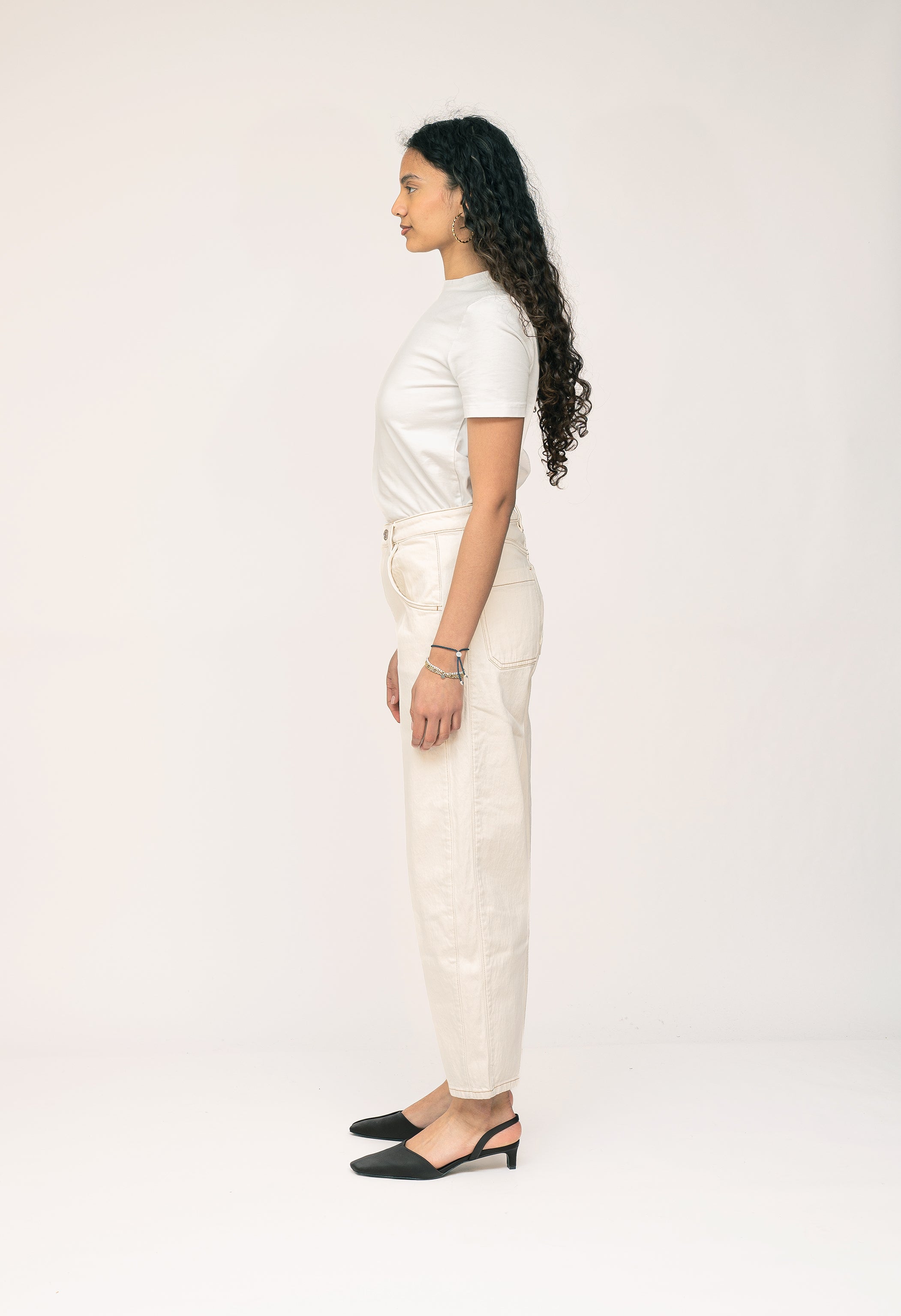 Bo Barrel Leg Jean in Ecru - seventy + mochi