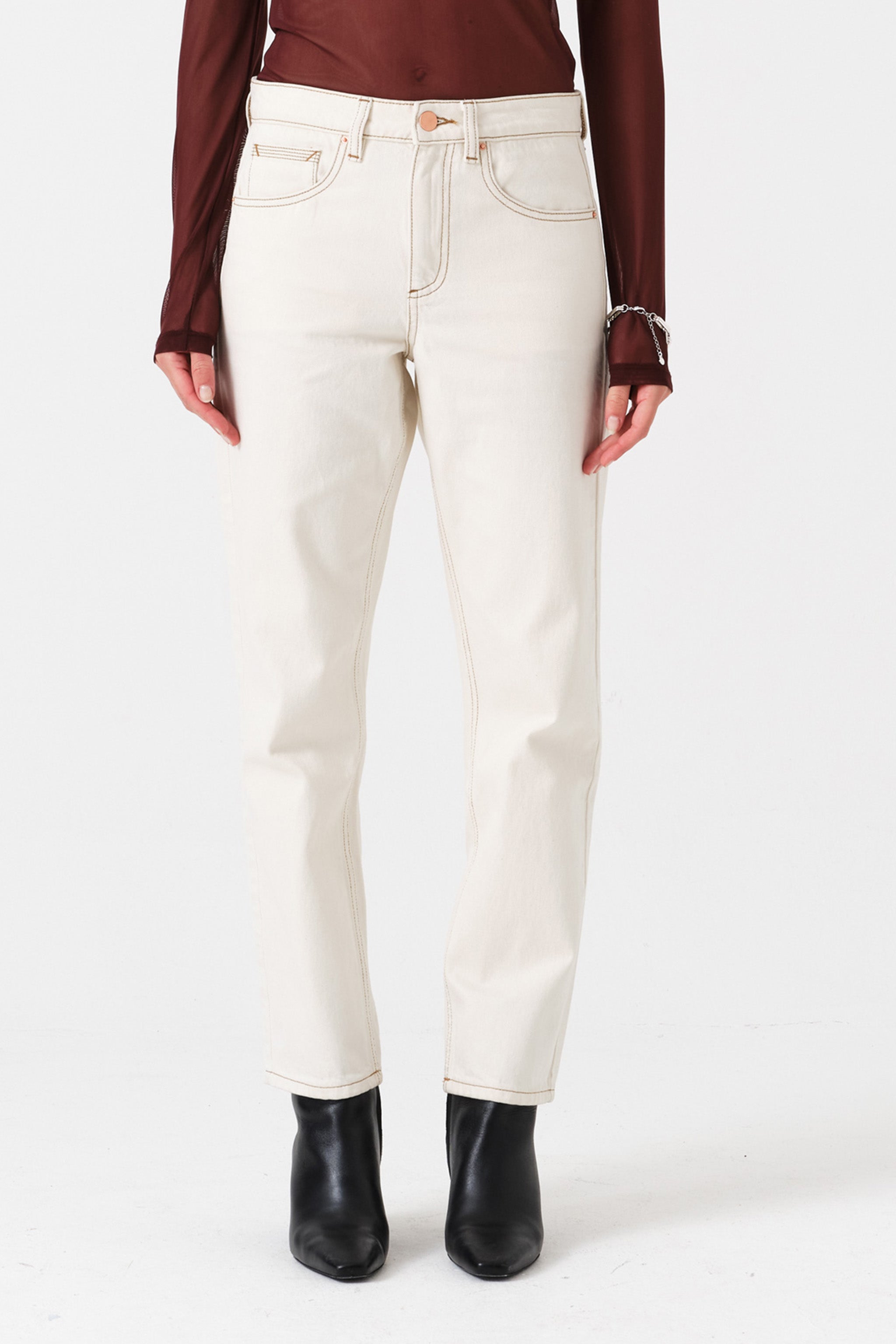 Cara Straight Leg Jean in Ecru