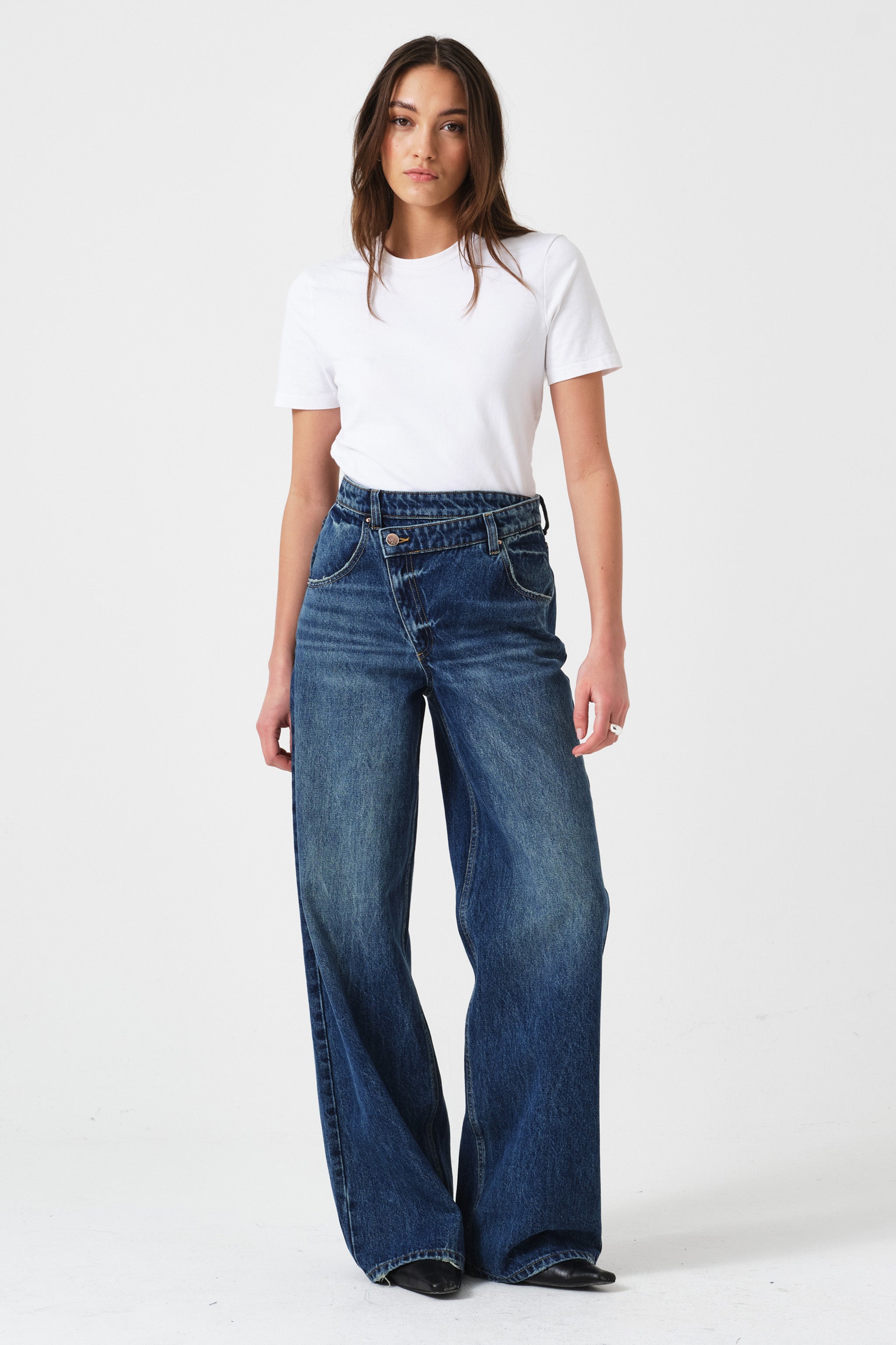 Lia Crossover Jean in Phoenix