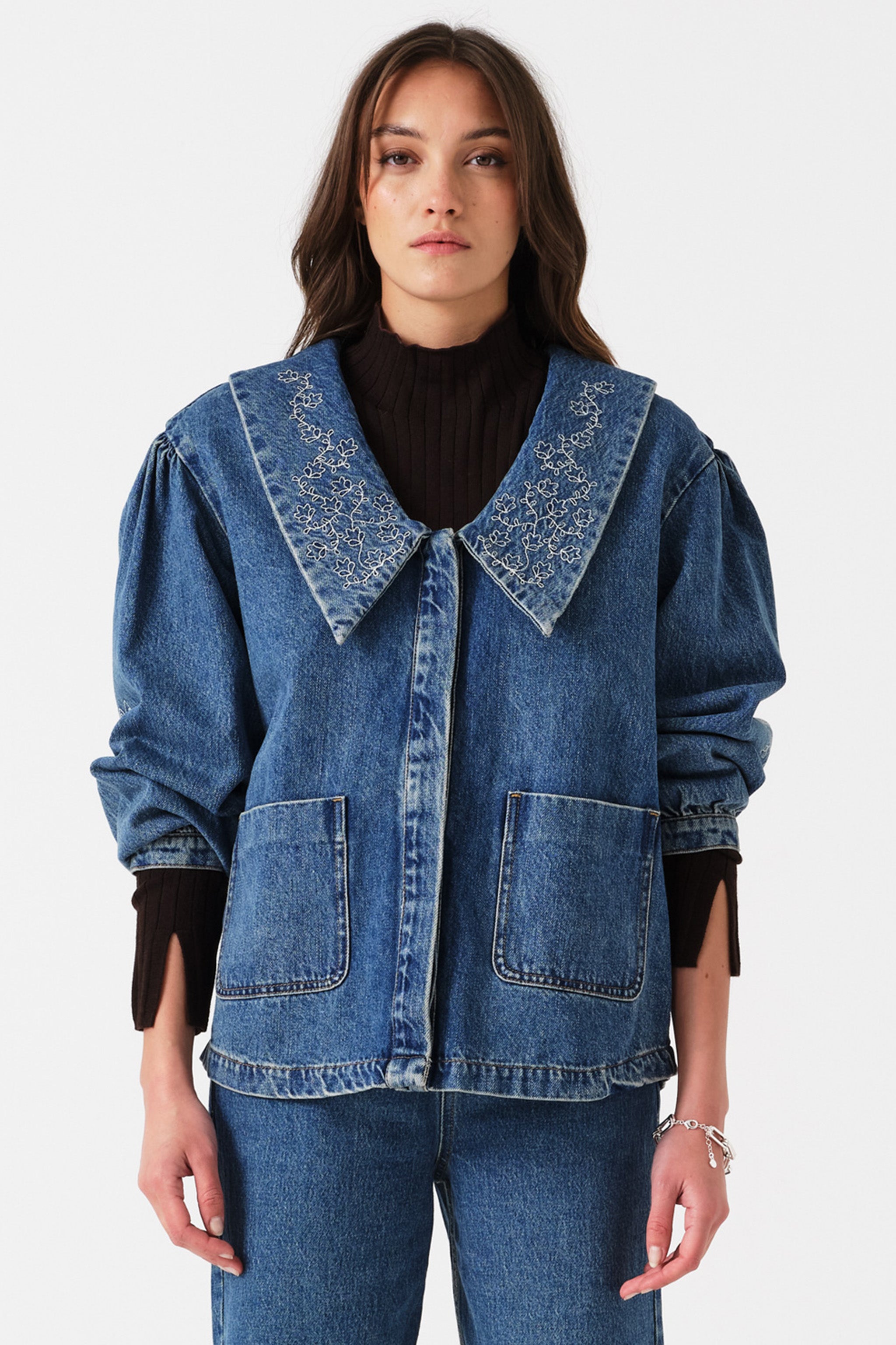 Neve Flower-Embroidered Denim Jacket in Pasadena - seventy + mochi