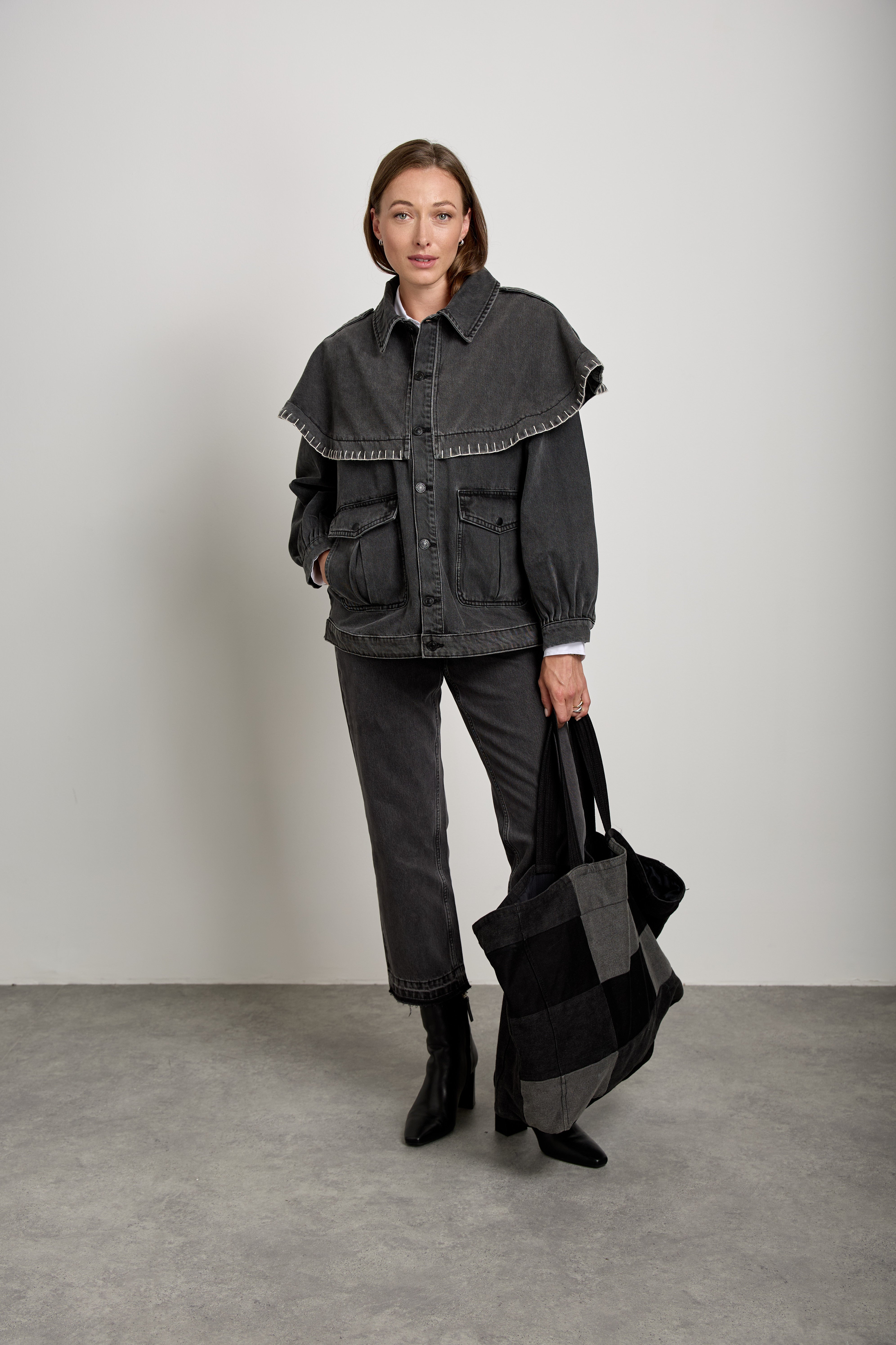 Liv Jacket In Raven