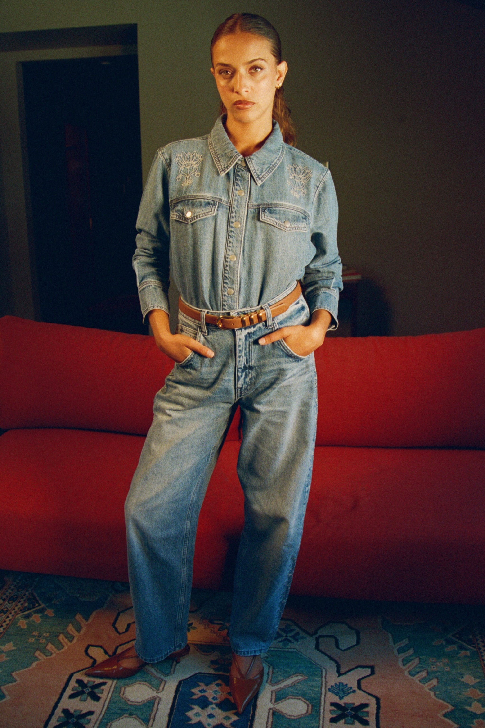 Bo Barrel Leg Embroidered Jean in Malibu