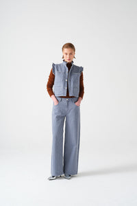 Gracie Low Rise Jean in Washed Denim Wide Stripe