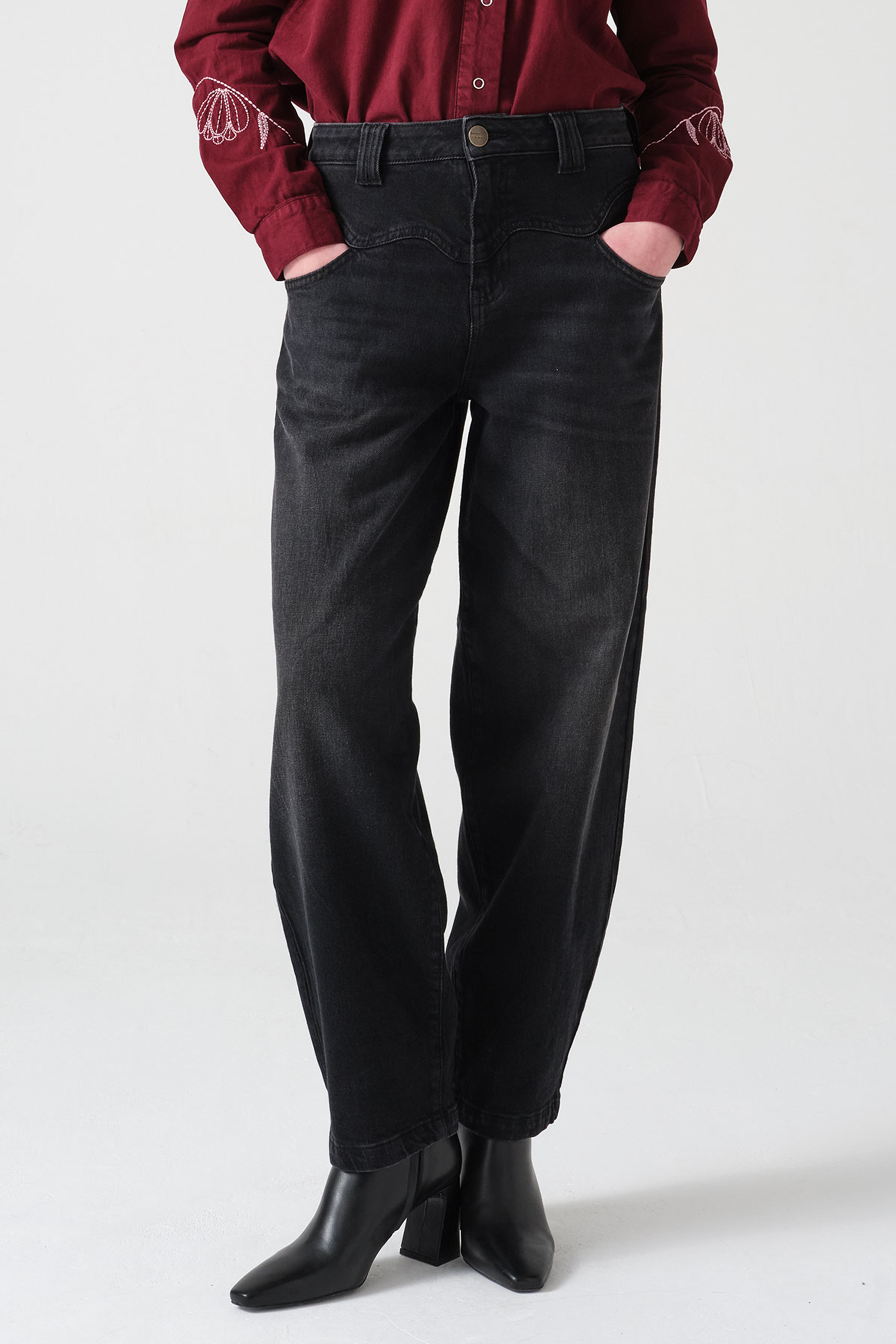 Mia Jean in Vintage Black - seventy + mochi