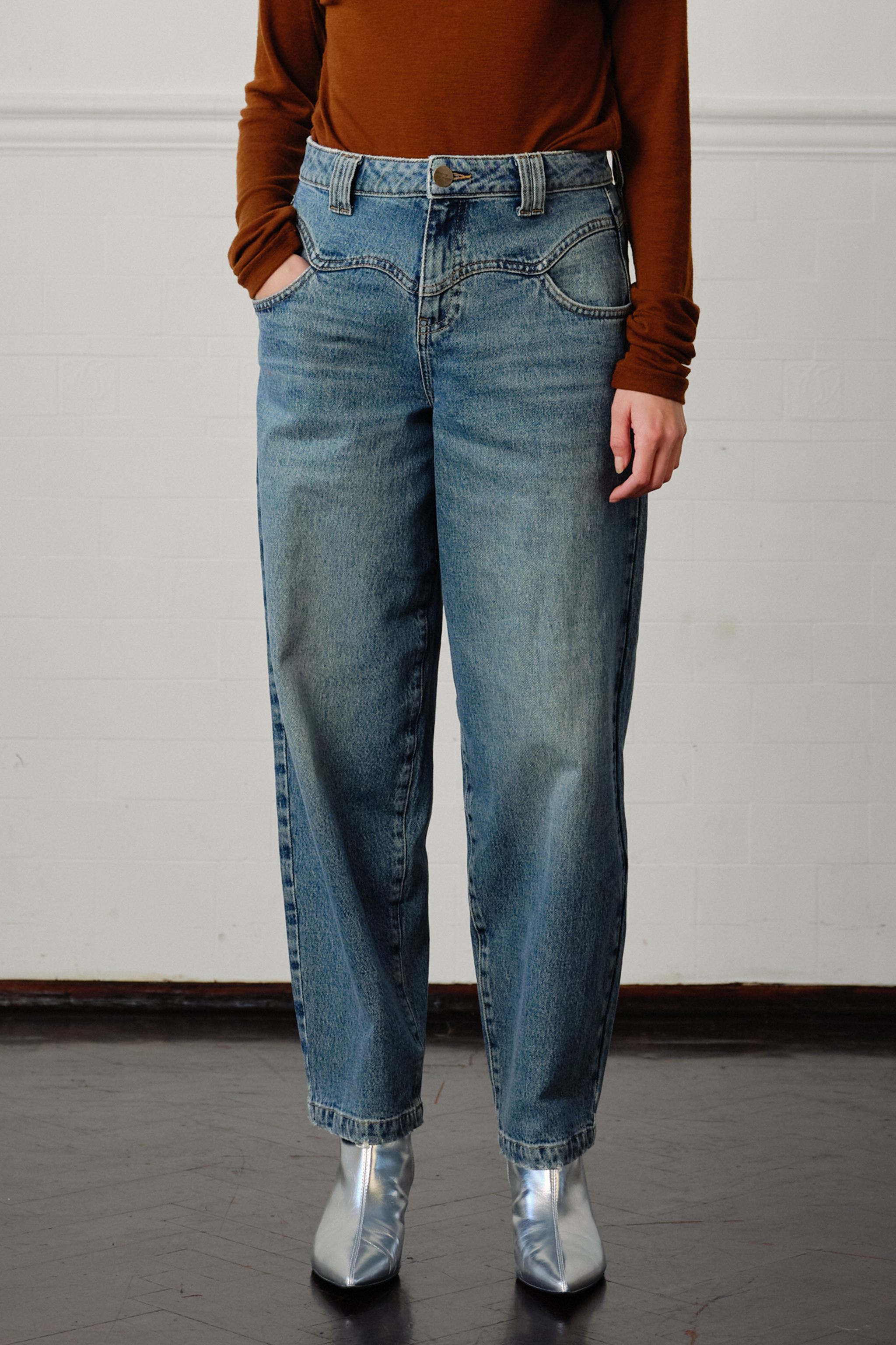 Mia Jean in Pasadena Vintage - seventy + mochi
