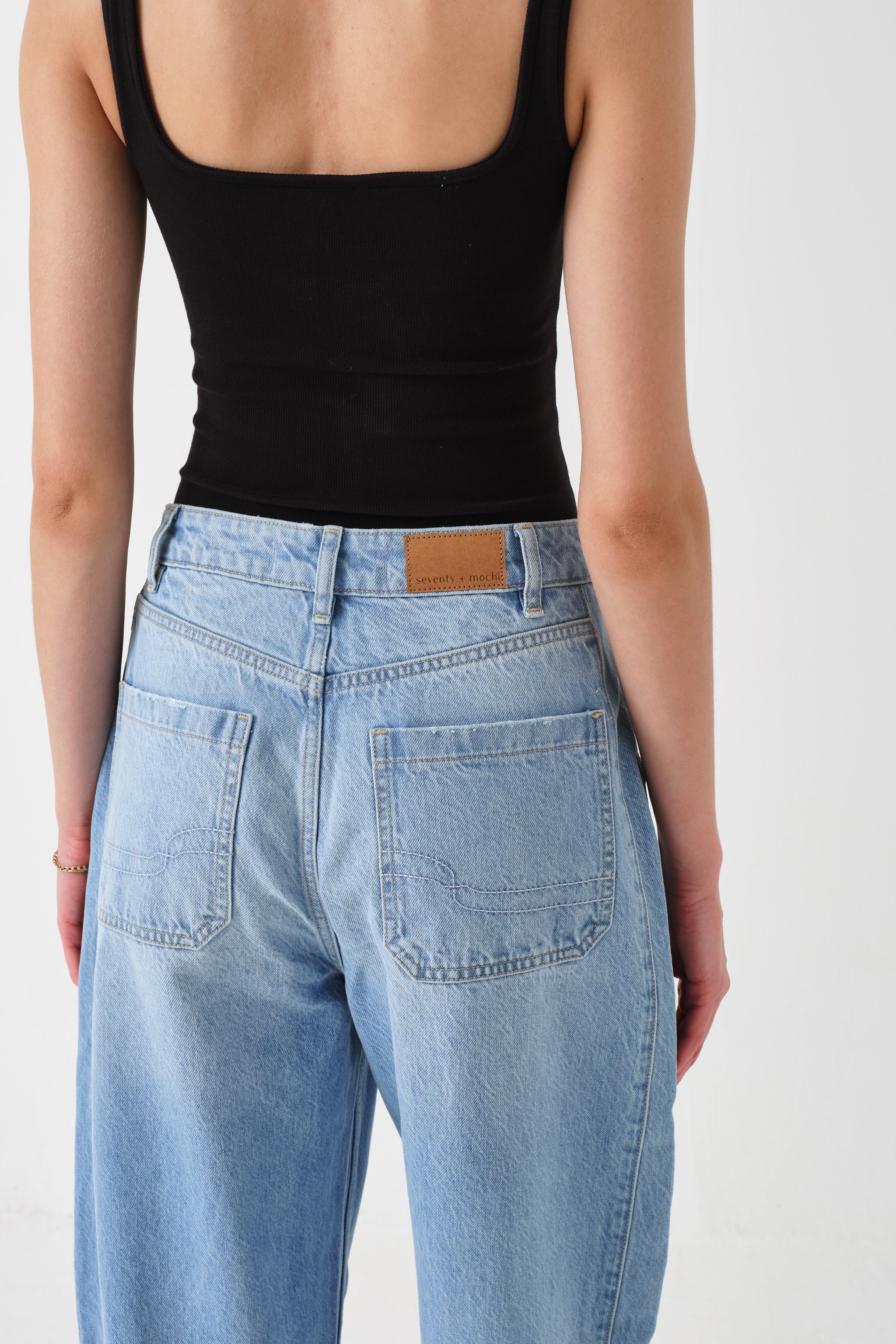 Bo Barrel Leg Jean in Sunbleached - seventy + mochi