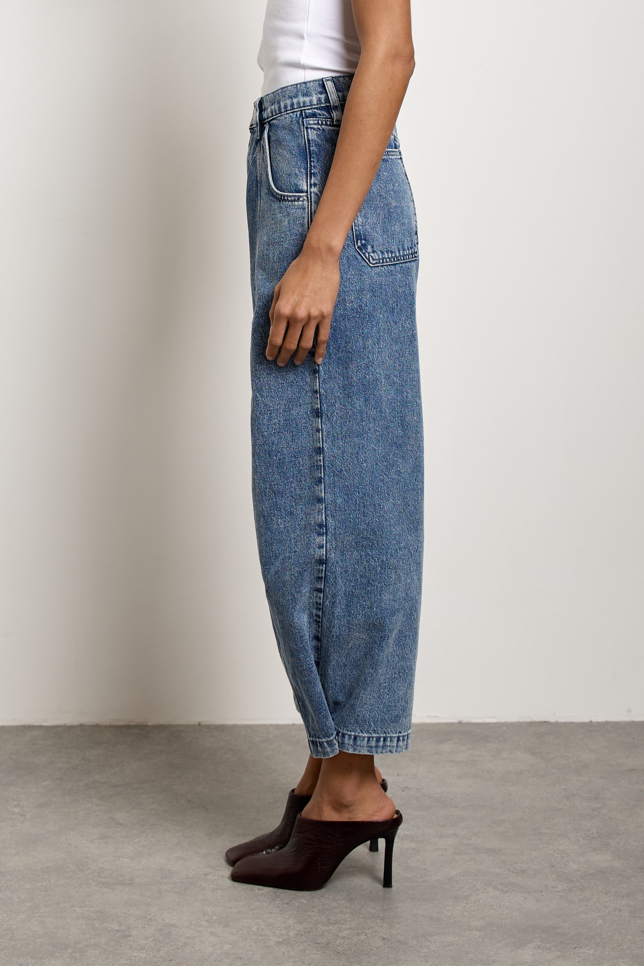 Aisha Pant In Newport