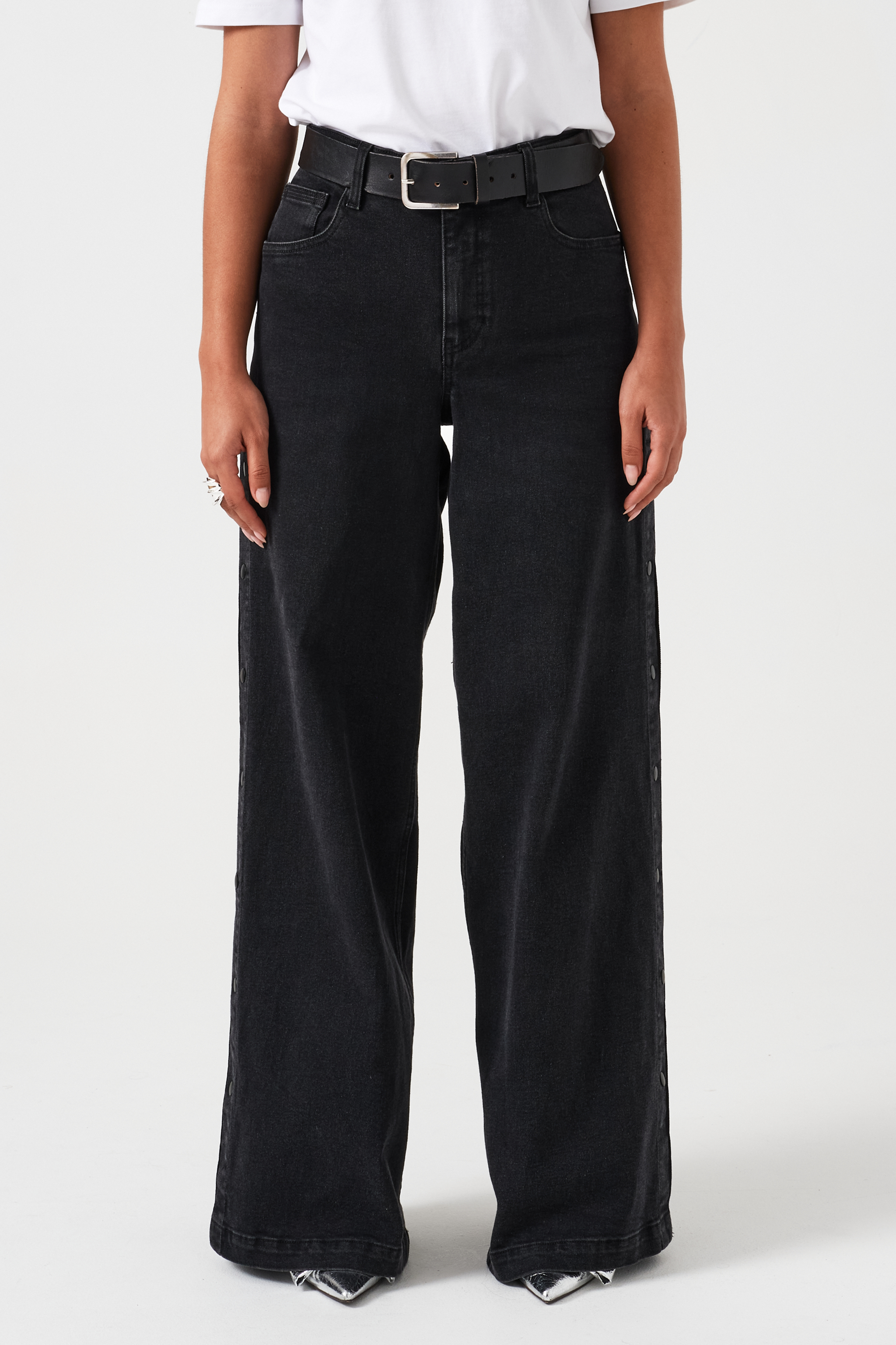 Bay Jean in Washed Black - seventy + mochi