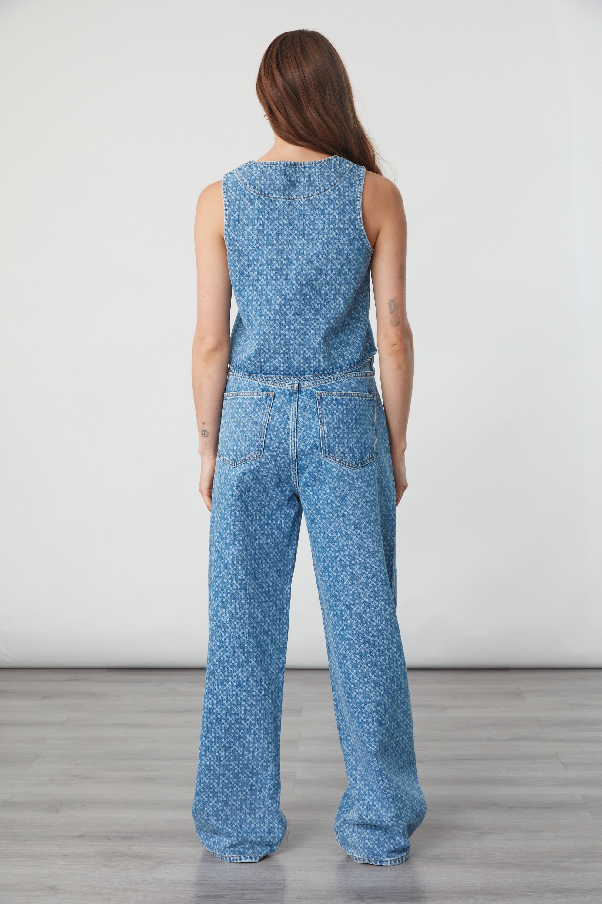 Kane Cropped Vest In Laser Malibu - seventy + mochi