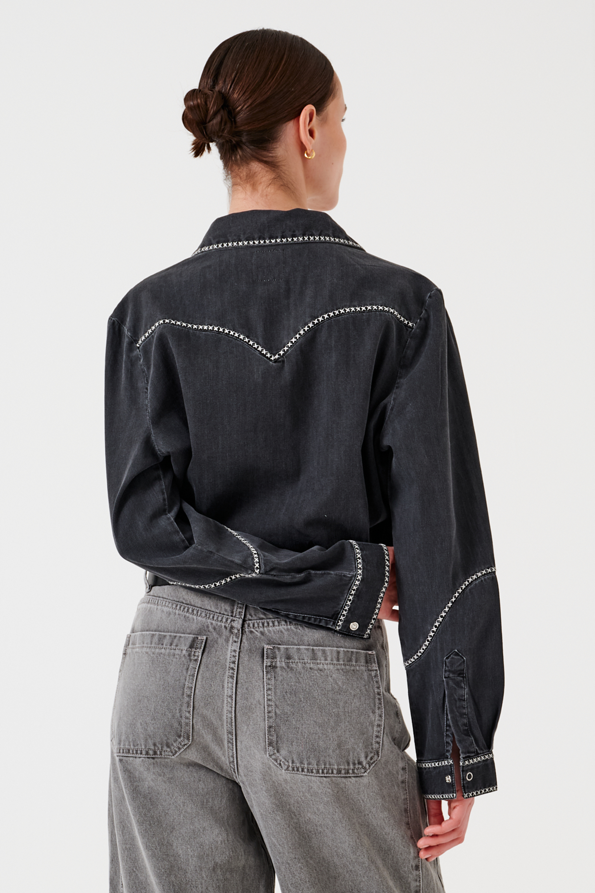 Ray Shirt in Washed Black - seventy + mochi