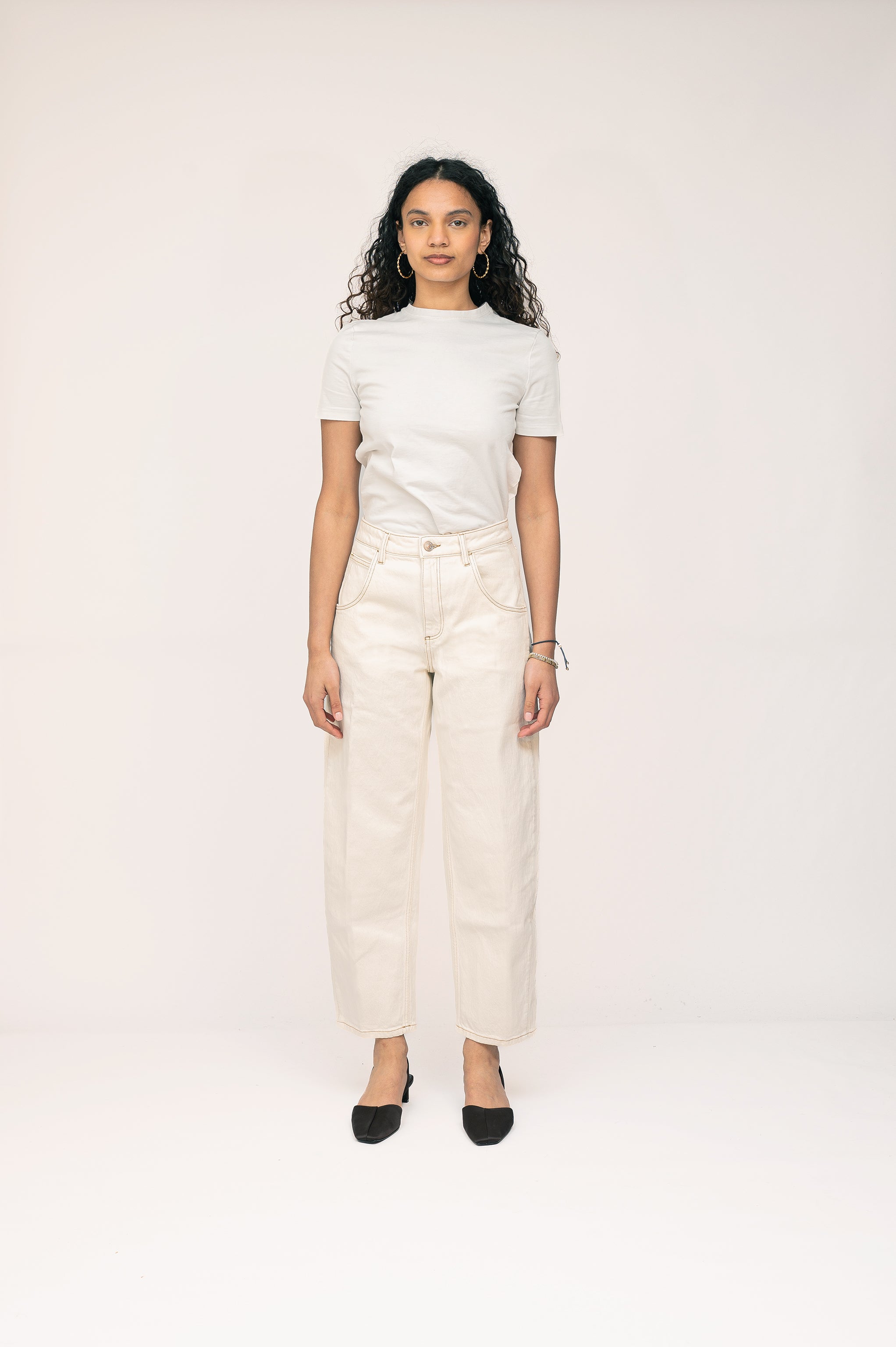 Bo Barrel Leg Jean in Ecru - seventy + mochi