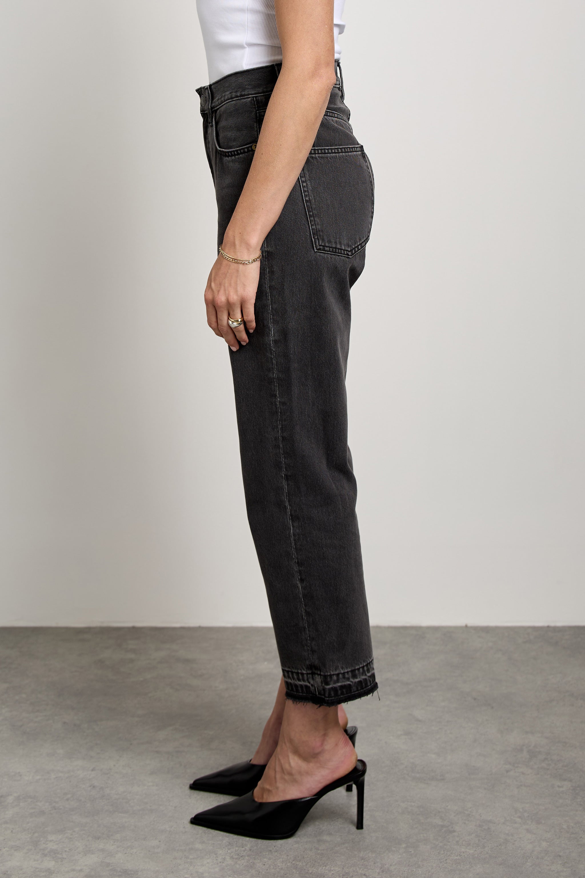 Cara Jean In Raven