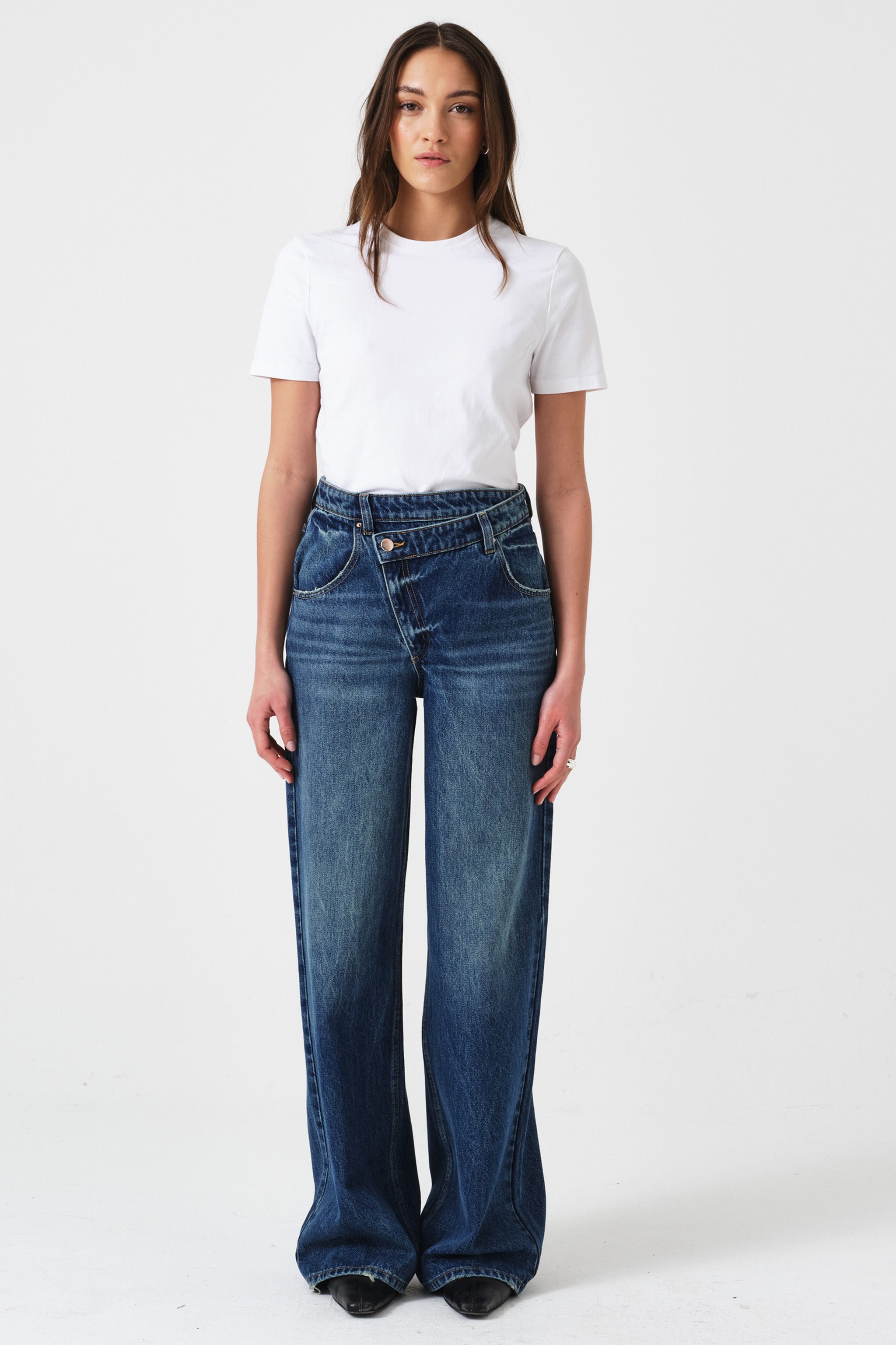Lia Crossover Jean in Phoenix