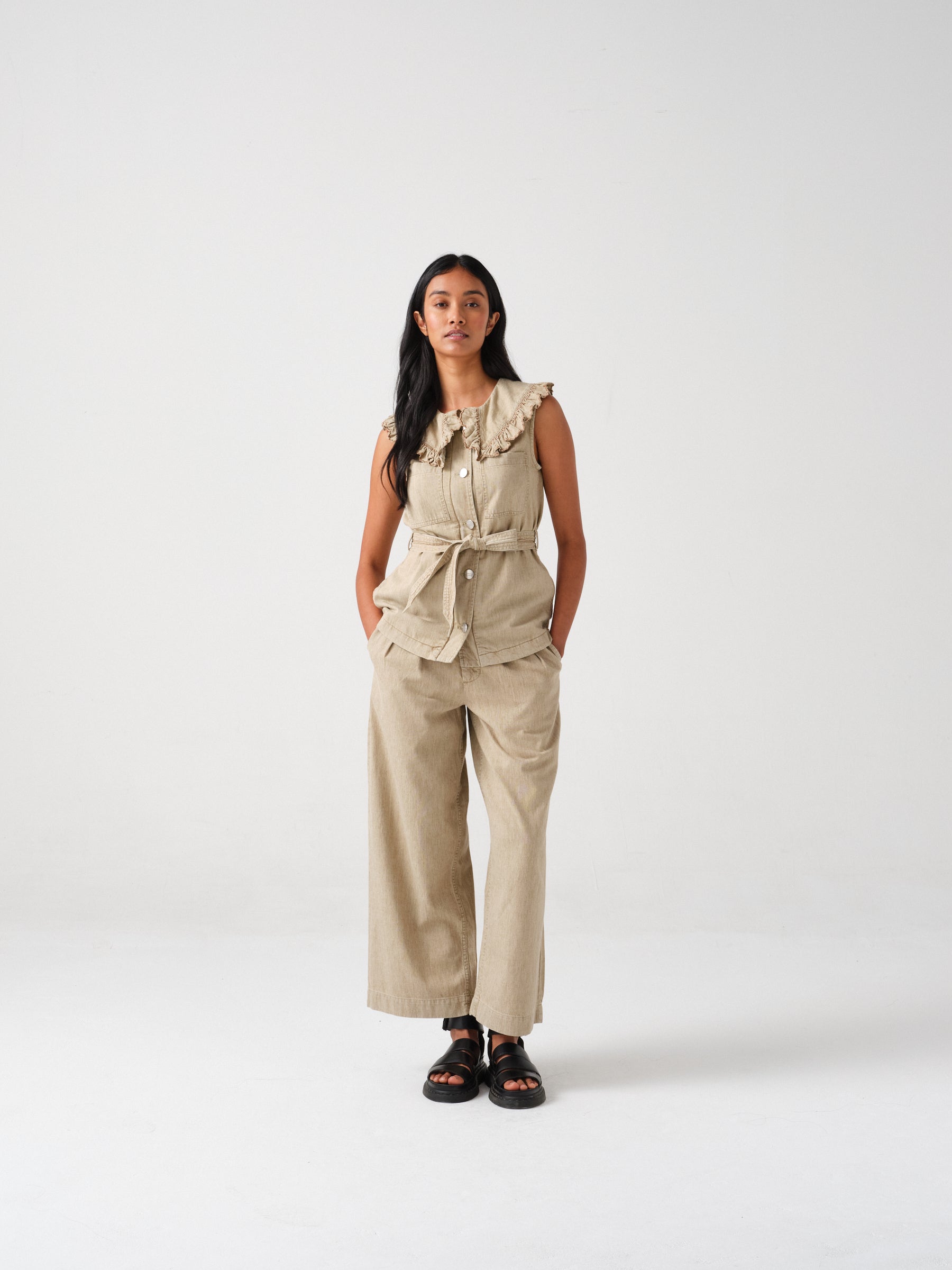 Penelope Pant in Sand Linen - seventy + mochi
